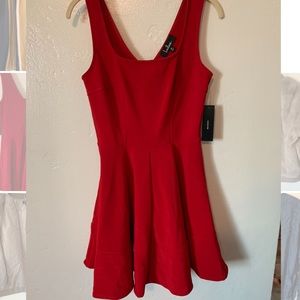 Lulu’s red dress